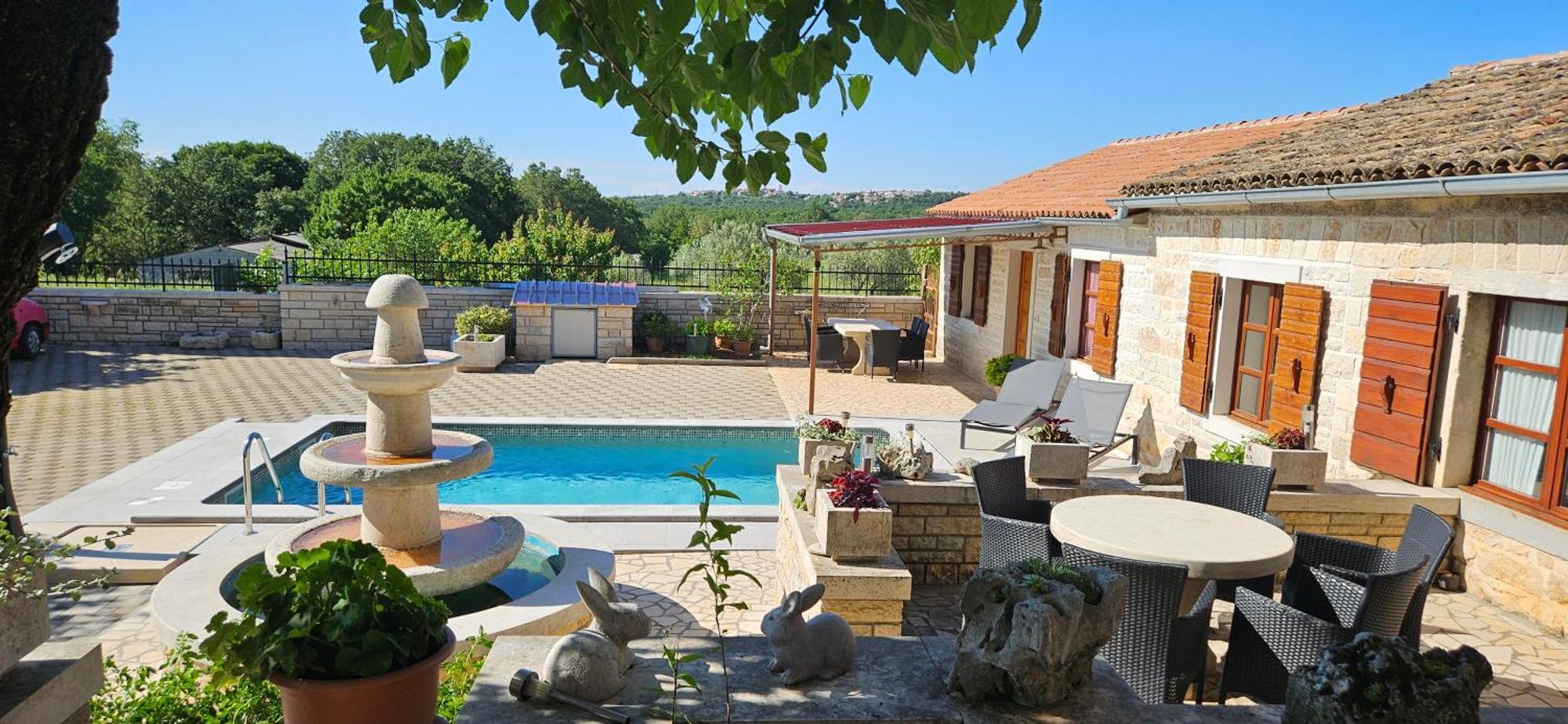 Apartments Vesna With Pool - New! Sveti Lovreč Pazenatički Dış mekan fotoğraf